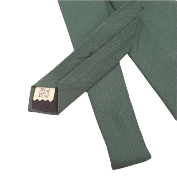 2/$15 Vintage Pine Green Silk Necktie Tie - Picture 3 of 5